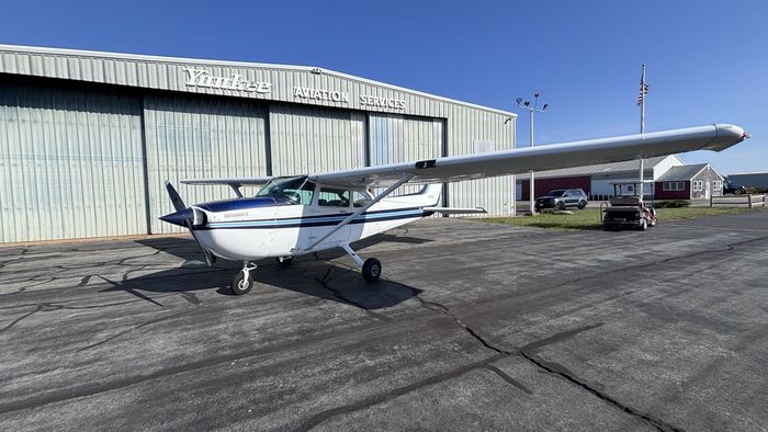 Click to view larger image Cessna 172P Skyhawk